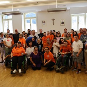 Susret nadbiskupa Kutleše s članovima Udruge Ruah